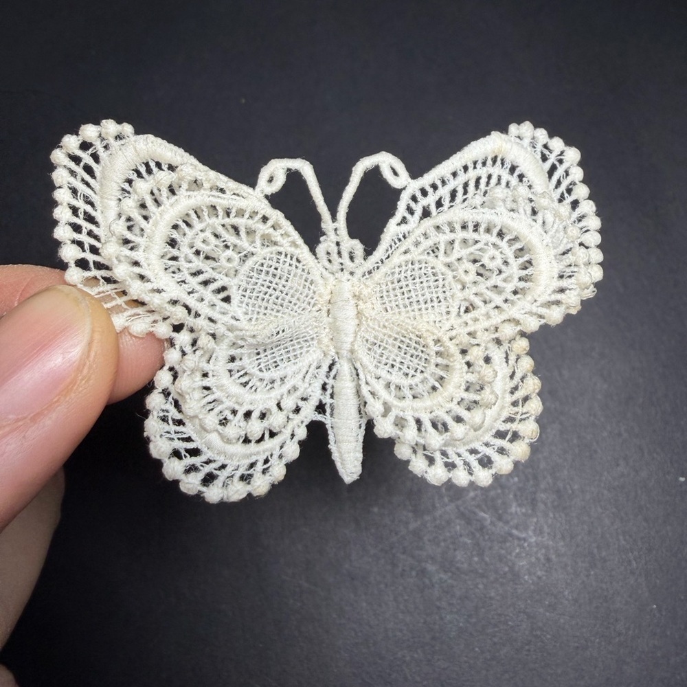 Vintage White Swiss Lace Butterfly Brooch Pin - Picture 7 of 12